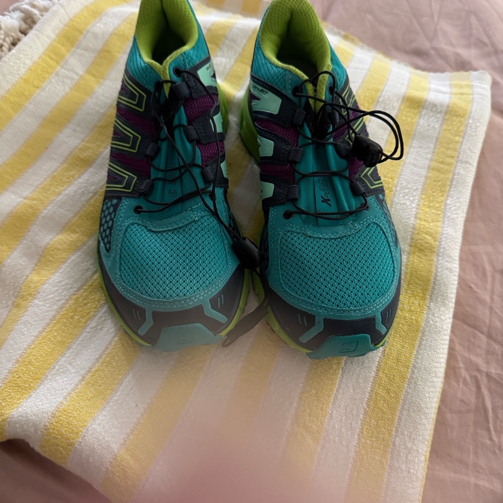 Women’s 3 Trail Running Shoes in the "Teal/Blue/Green" colorway. - Picture 9 of 10